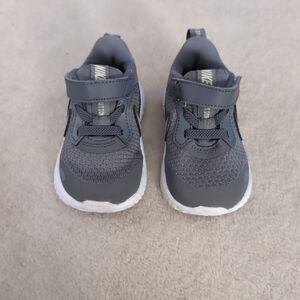 Nike Gray and White Sneakers with Velcro Straps